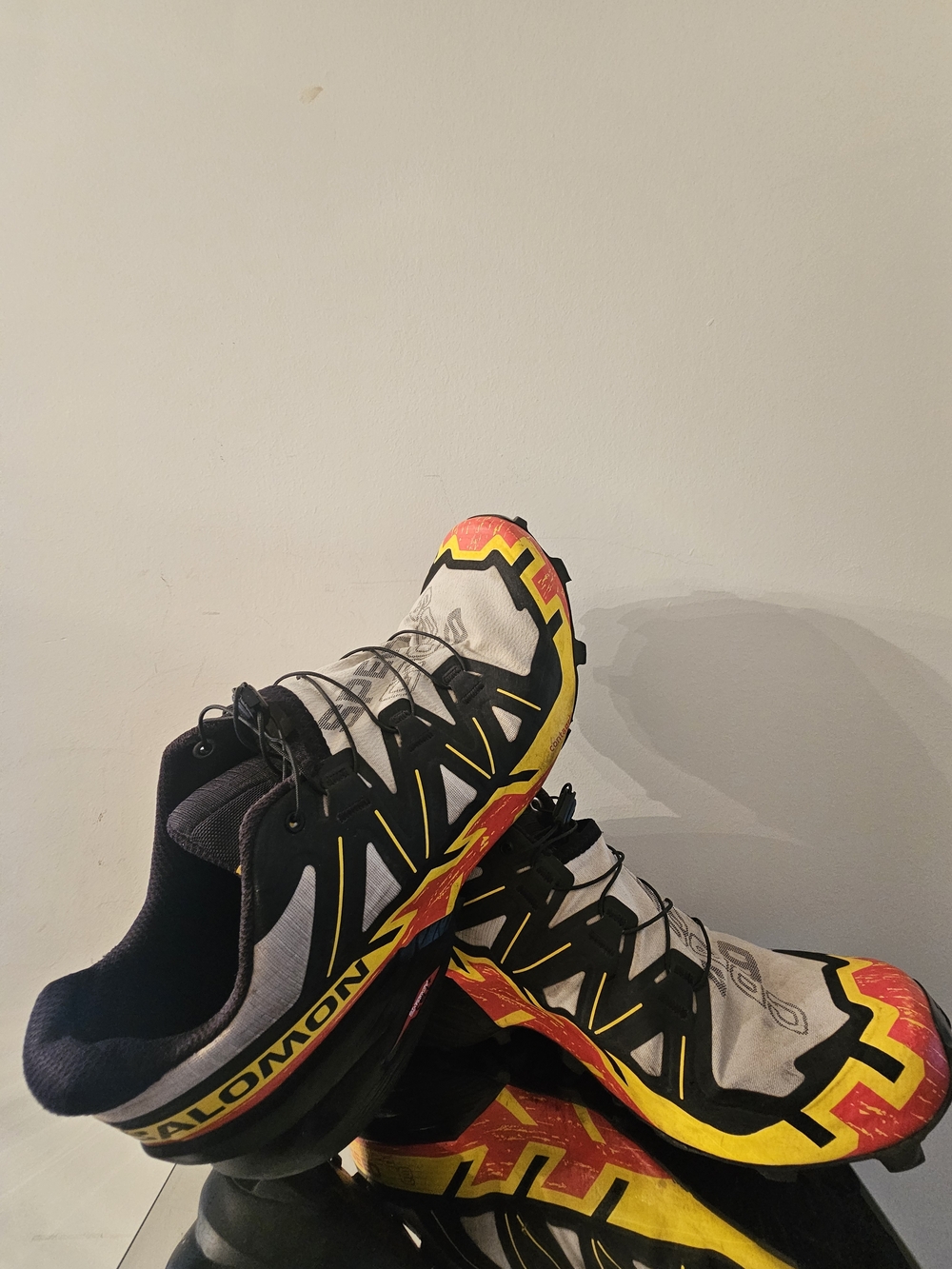 Salomon Men’s White Black Yellow Trail Running Shoes